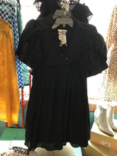 Load image into Gallery viewer, Sideline social
