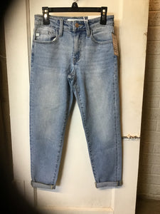 Dusti Jeans